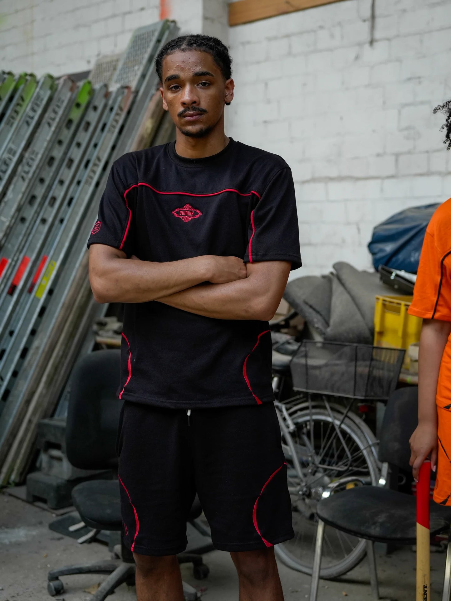 OUTWORK SHORT // BLACK/RED